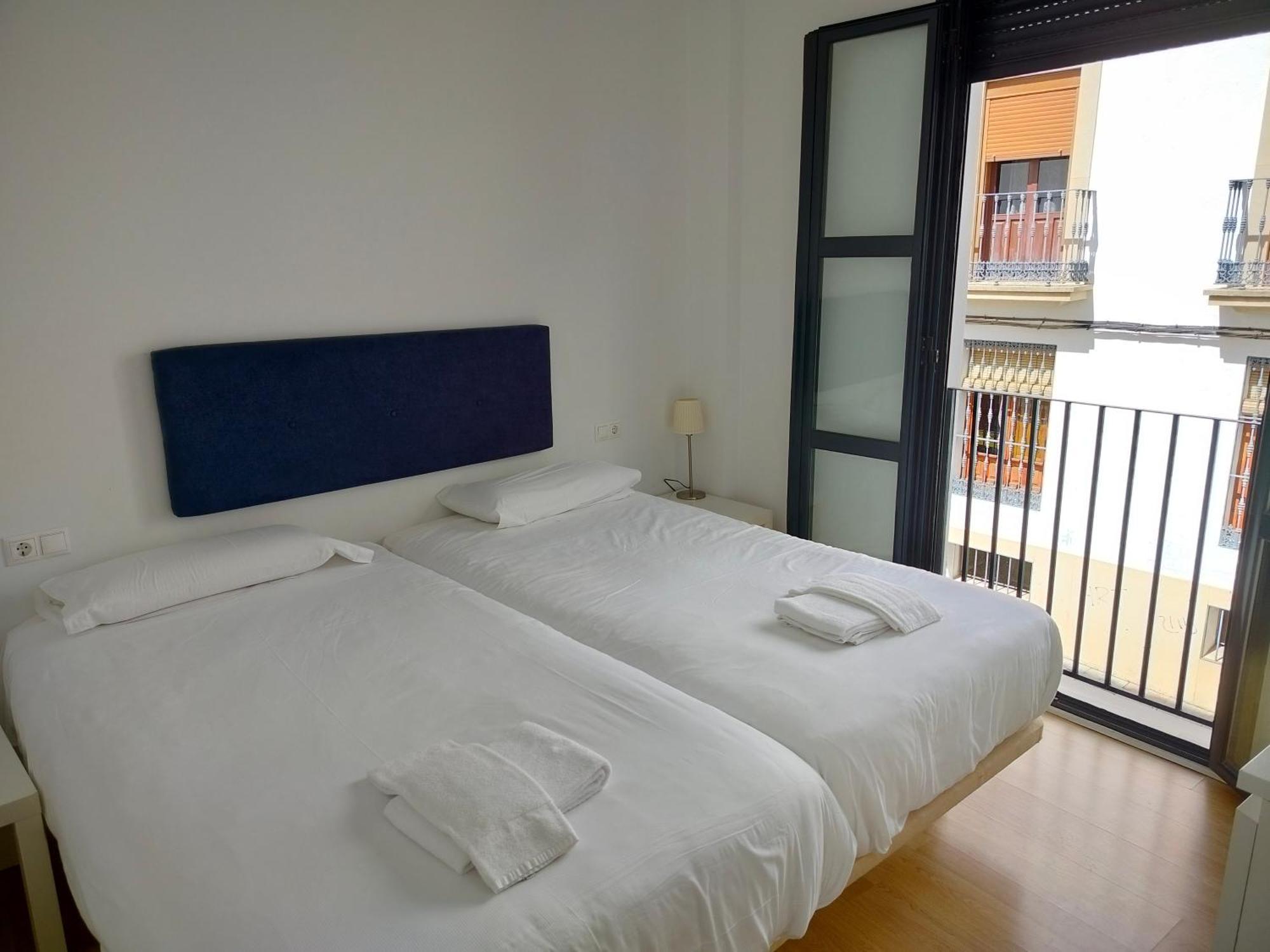 Apartamentos Centro Cordoba By Mira Екстериор снимка