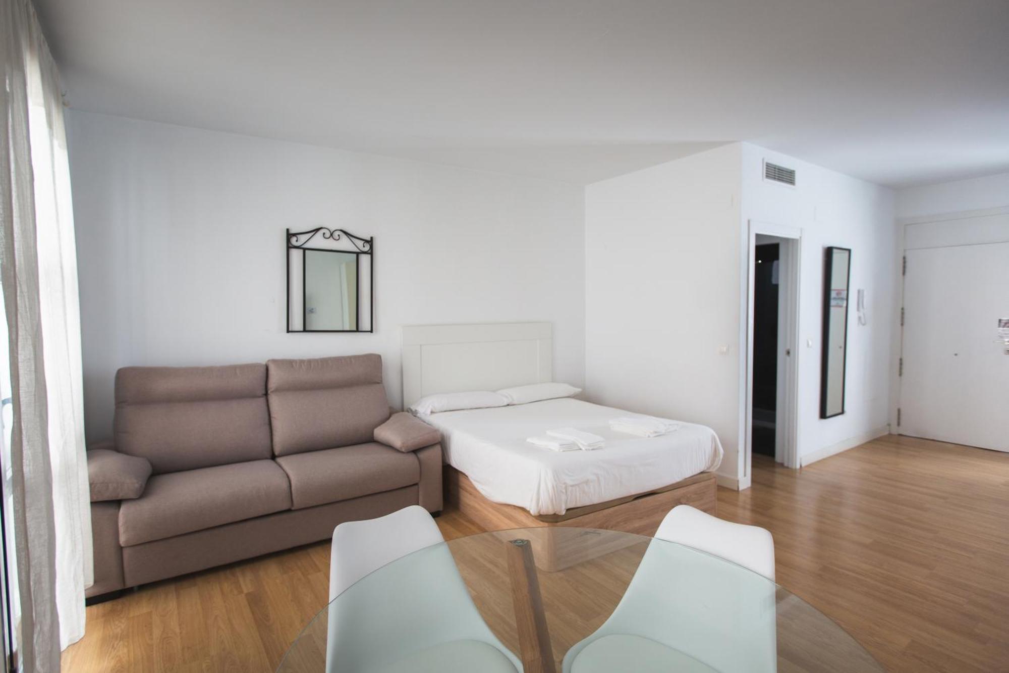 Apartamentos Centro Cordoba By Mira Екстериор снимка
